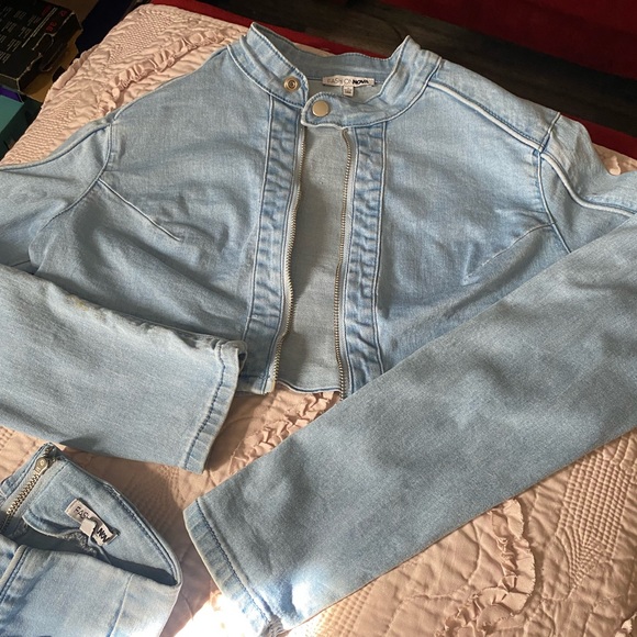 Jean Set - Picture 3 of 3